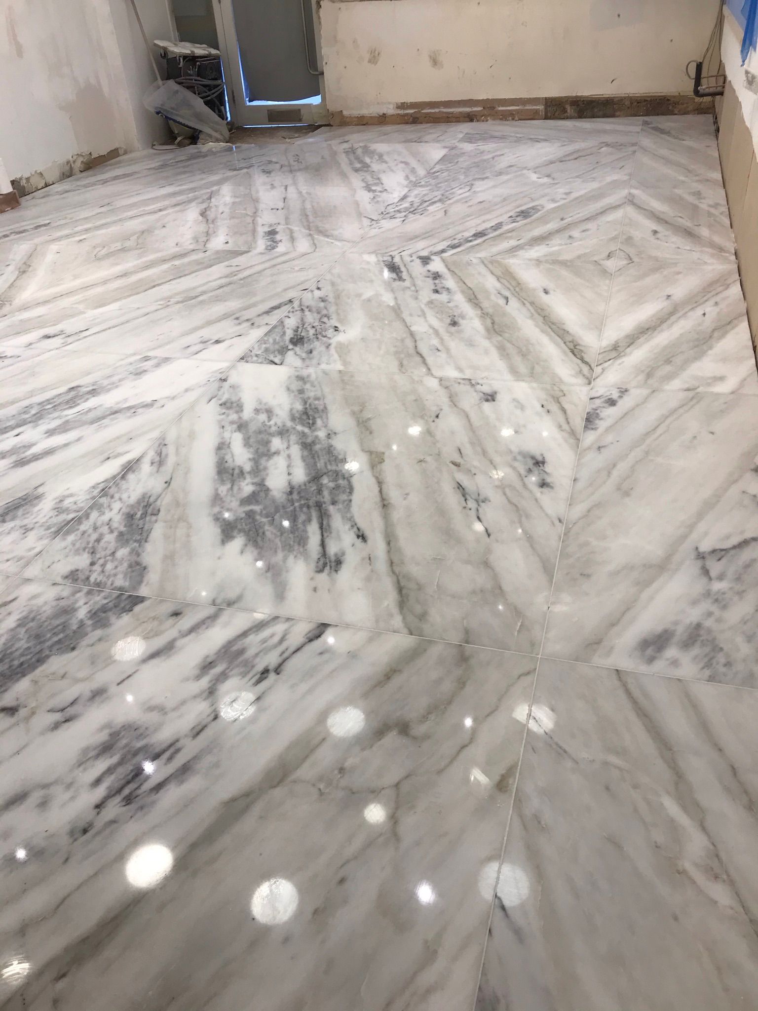 Expert Carpentry & Tiling Services