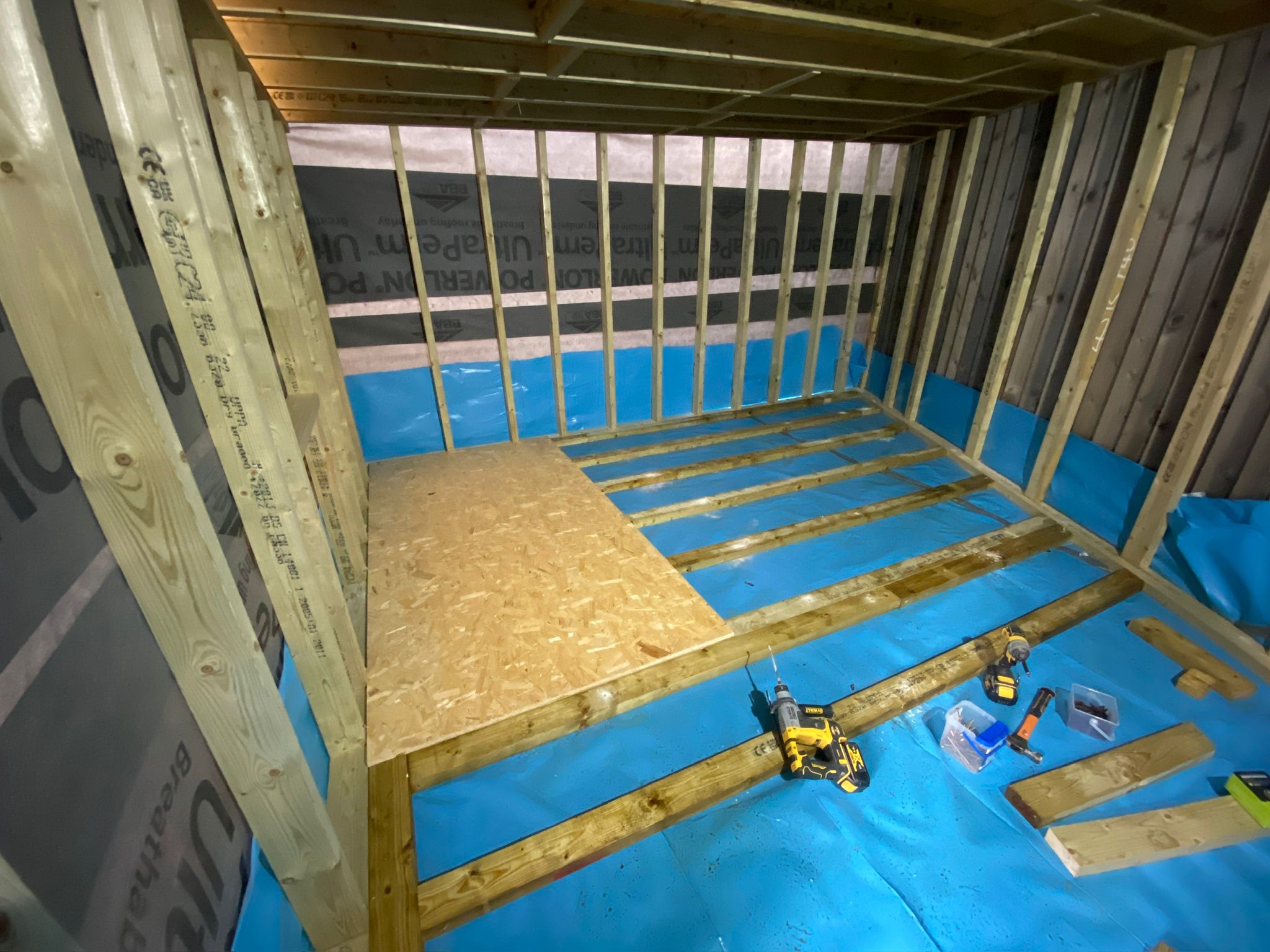 Expert Carpentry & Tiling Services
