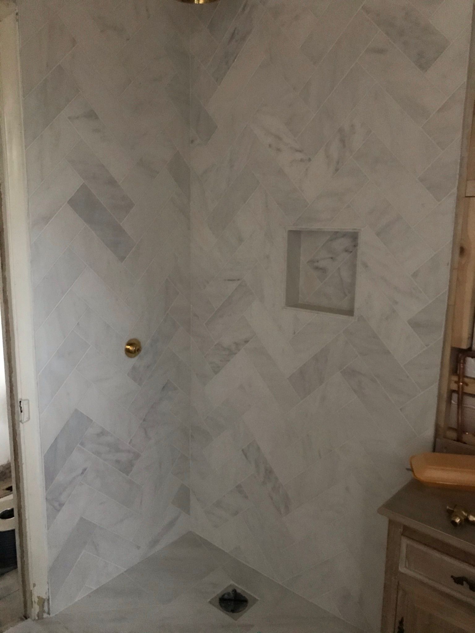 Expert Carpentry & Tiling Services